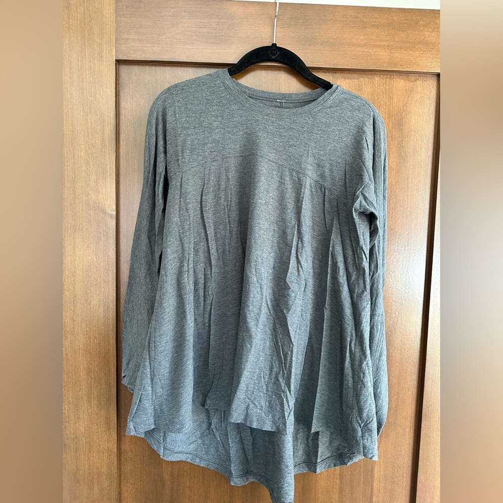 Lululemon Flowy Top- Great for Layering